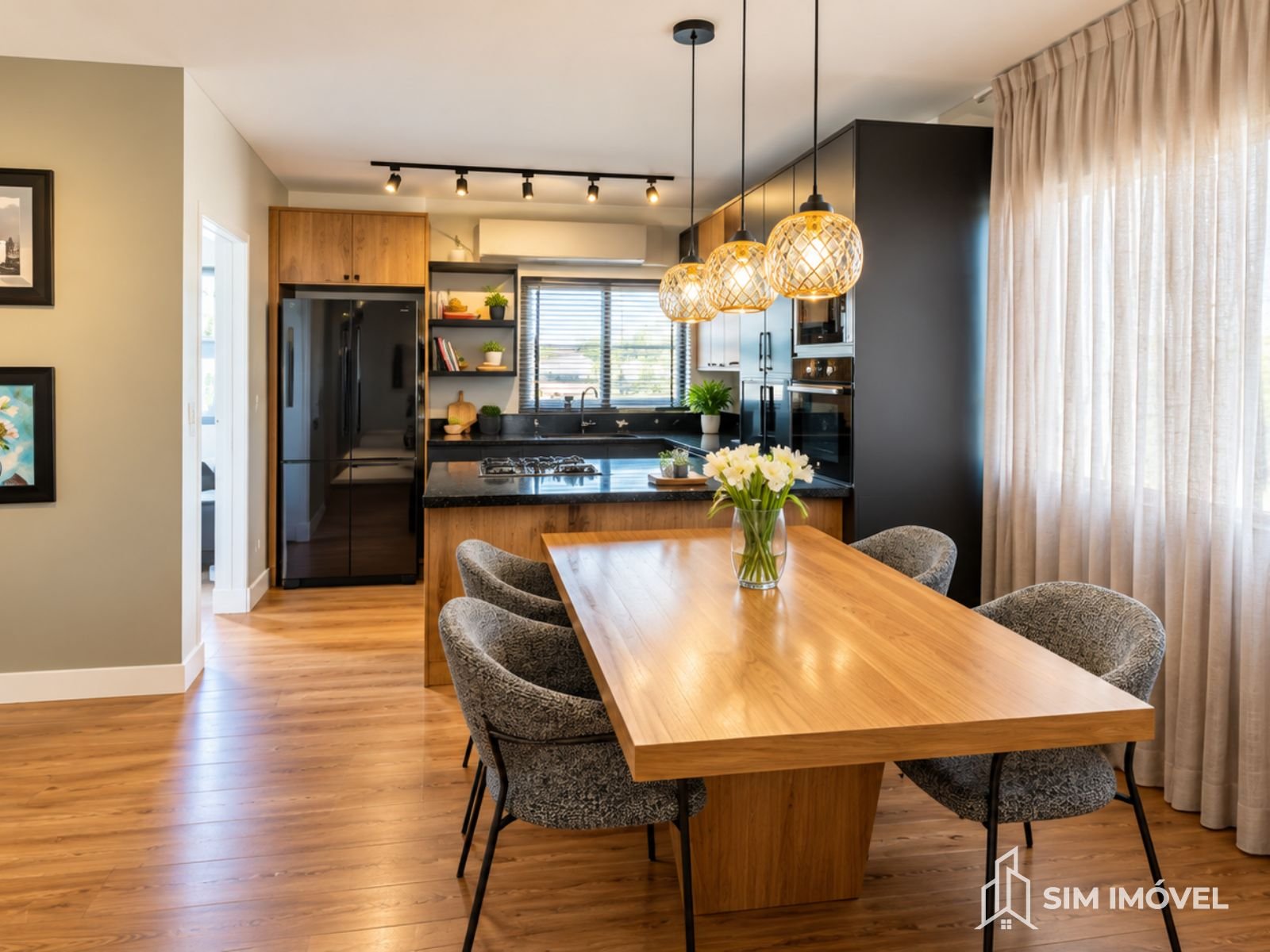 Apartamento com 2 dormitórios no Centro de Itapema