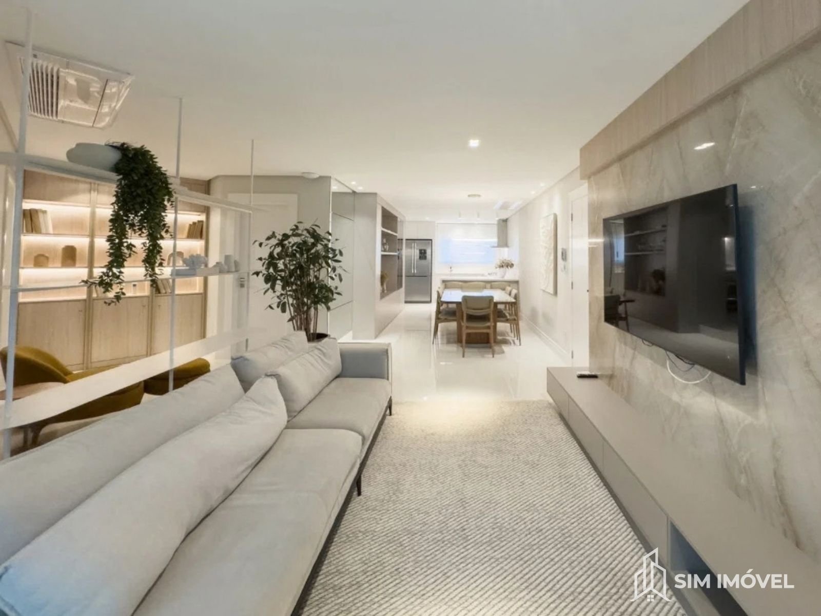 Apartamento com 3 dormitórios no centro Balneário Camboriú