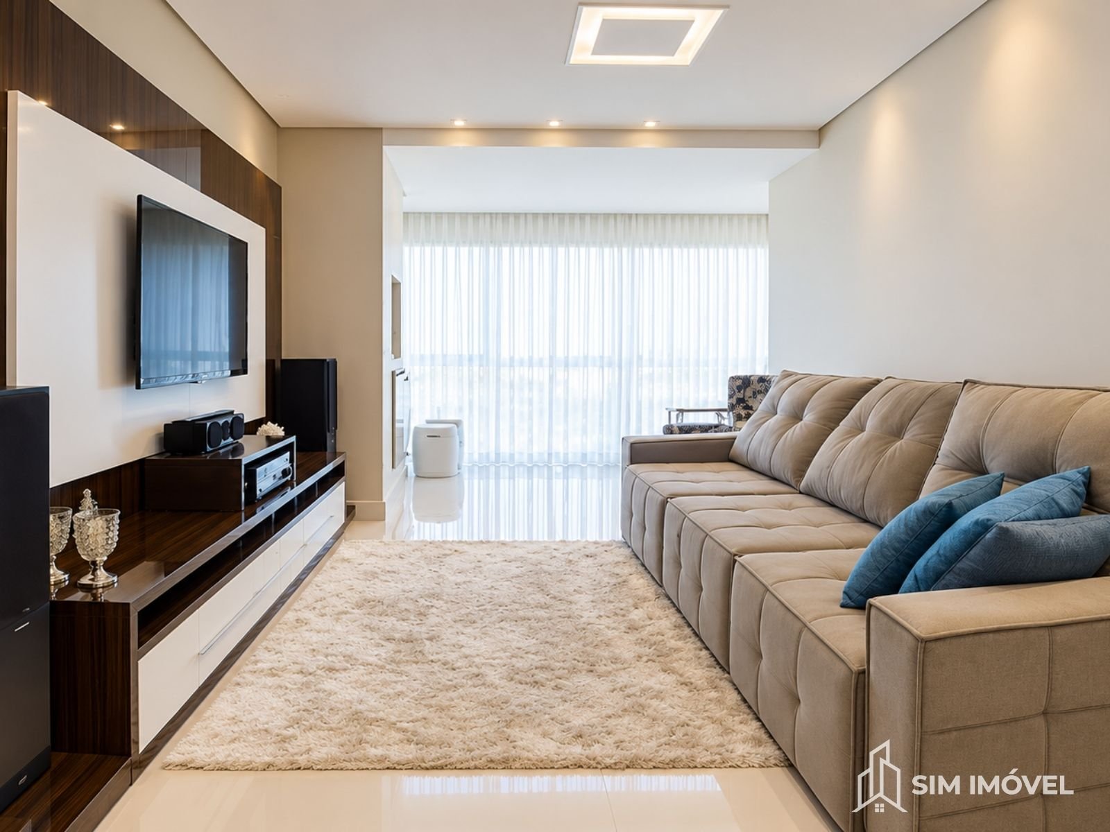 Apartamento com 3 dormitórios em Pioneiros Balneário Camboriú