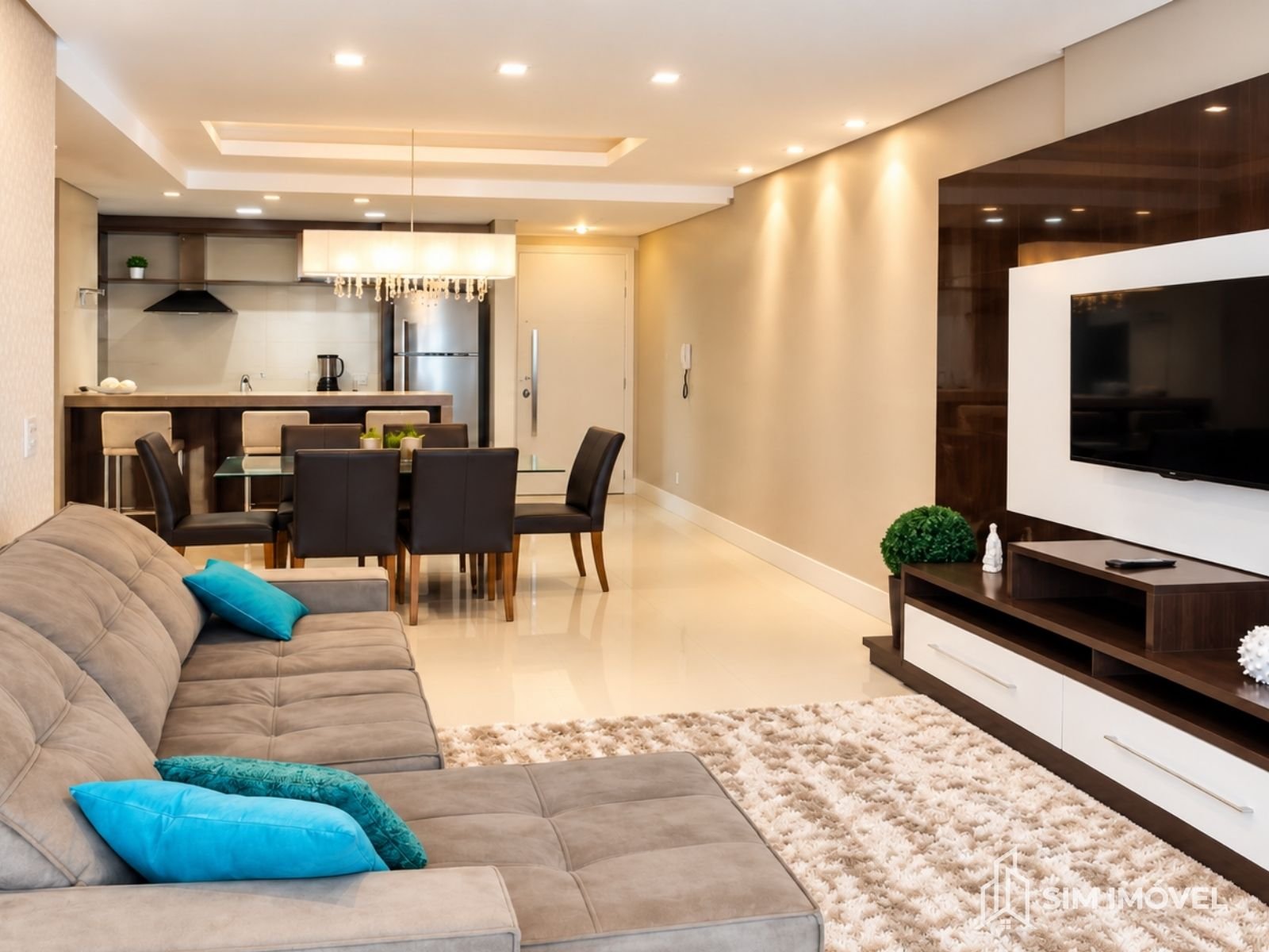 Apartamento com 3 dormitórios em Pioneiros Balneário Camboriú
